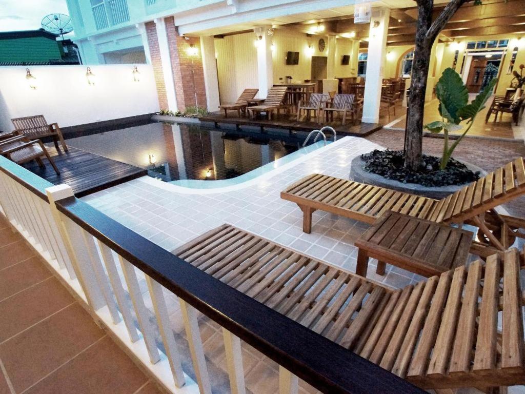 Baan Pimpisa Hotel Bang Sare Exterior photo