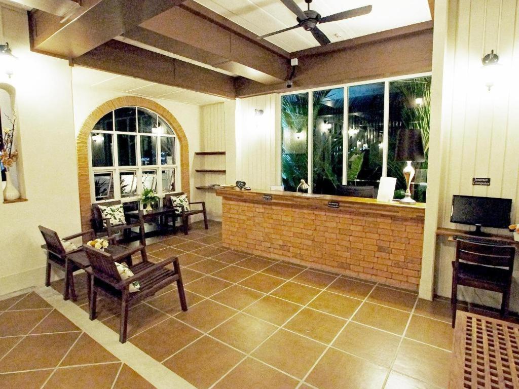 Baan Pimpisa Hotel Bang Sare Exterior photo