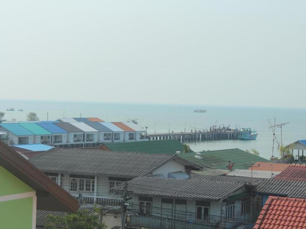 Baan Pimpisa Hotel Bang Sare Exterior photo
